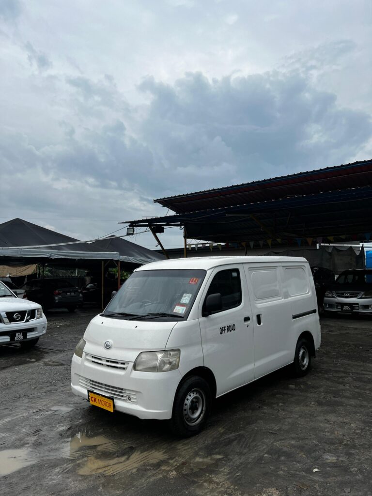 DAIHATSU GRAN MAX 1.5 MANUAL 2013